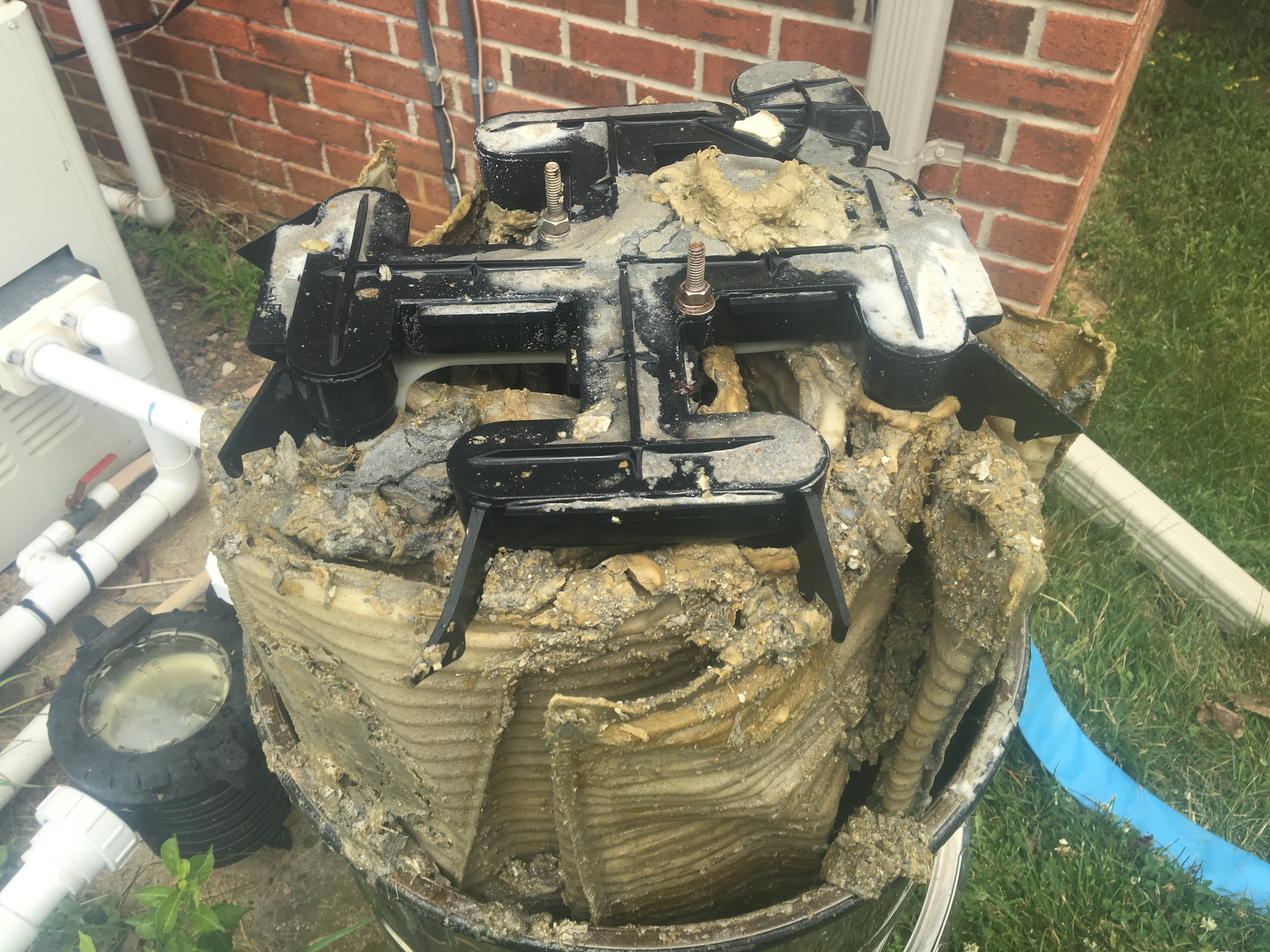 What To Look For During A De Filter Cleaning Nsp 48 Ask The Pool Guy